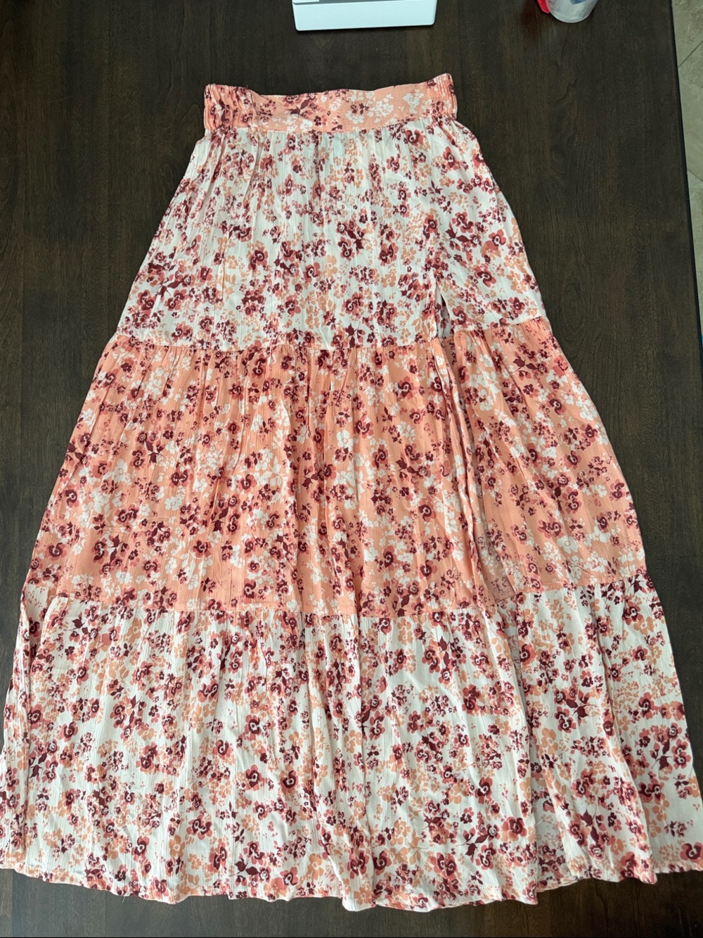 NWT Angie Floral Tiered Maxi Skirt in Peach and White Size M